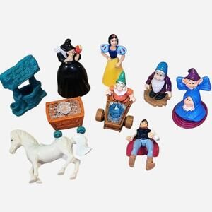 Disney Snow White action figures playset toy lot animated lot
